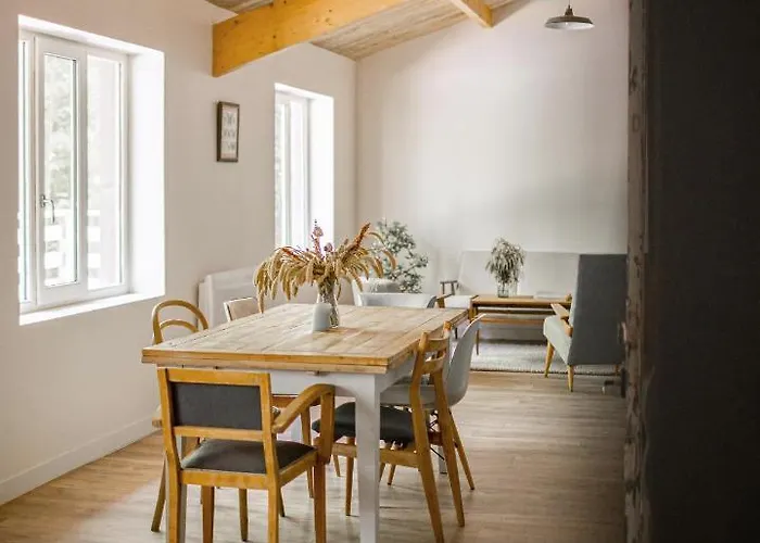 ヴィラ La Du Moulin *